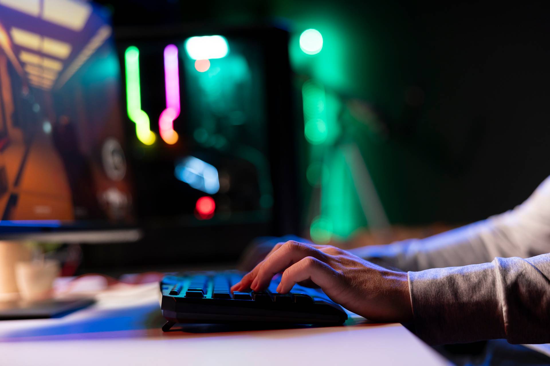 O que é co-desenvolvimento de jogos e como ele funciona?